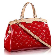 Geantă Louis Vuitton M90179 Brea MM Monogram Vernis